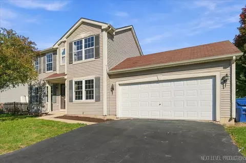 761 Blooming Dr, Dekalb, IL 60115