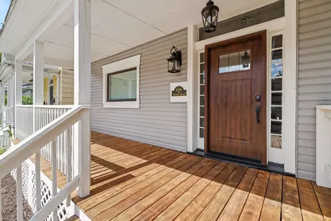 Exterior - 646 Webster St, Ottawa, IL 61350 photo 4 of 6