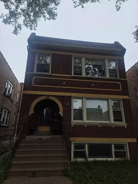 1921 Wesley Ave, Berwyn, IL 60402
