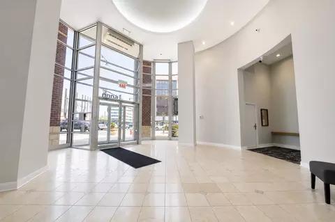 Entry Way - Undisclosed, Chicago, IL 60646 photo 1 of 1