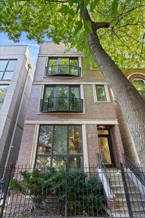 1413 N Artesian Ave #3, Chicago, IL 60622