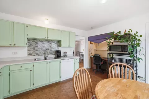 Kitchen - 1840 Kendall Ridge Blvd, Plainfield, IL 60586 photo 2 of 2
