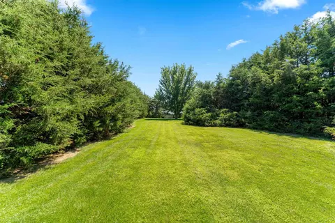 Exterior - 1392 Red Brick Rd, Dixon, IL 61021 photo 12 of 16