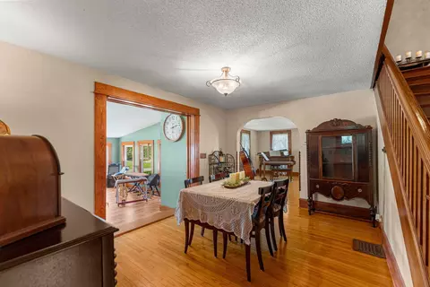 Dining - 1392 Red Brick Rd, Dixon, IL 61021 photo 2 of 3