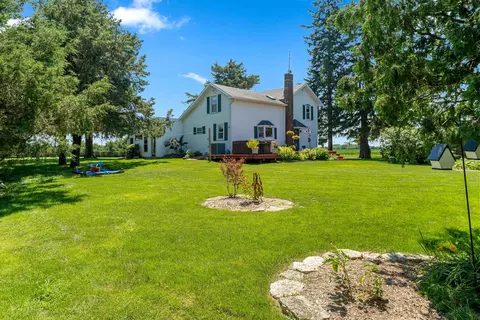 Exterior - 1392 Red Brick Rd, Dixon, IL 61021 photo 16 of 16