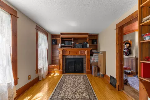 Living - 1392 Red Brick Rd, Dixon, IL 61021 photo 1 of 2