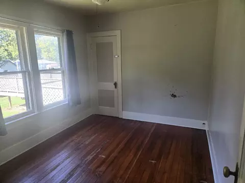 Bedroom - 100 W Charles St, Mclean, IL 61754 photo 1 of 2