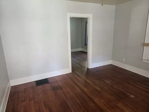 Living - 100 W Charles St, Mclean, IL 61754 photo 3 of 4
