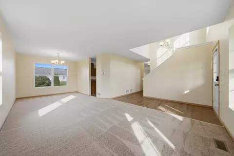Living - 515 Meadow Ln, Harvard, IL 60033 photo 1 of 11