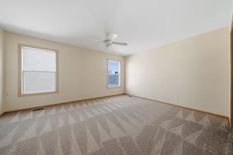 Bedroom - 515 Meadow Ln, Harvard, IL 60033 photo 4 of 7