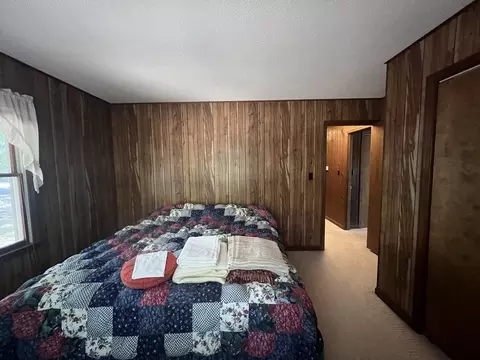 Bedroom - 2183 Wards Mill Rd, Marion, IL 62959 photo 6 of 9