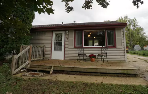 23 Liberty Blvd, Machesney Park, IL 61115