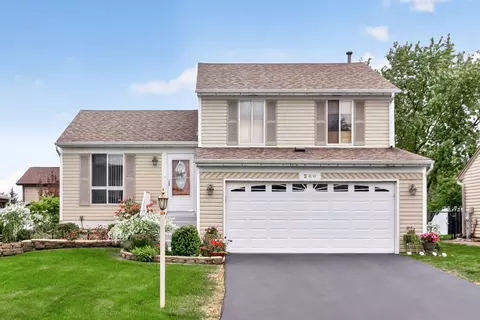240 Iris Dr, Streamwood, IL 60107