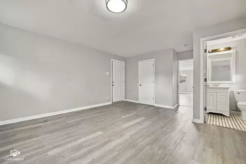 Living - 16236 Spaulding Ave, Markham, IL 60428 photo 5 of 6