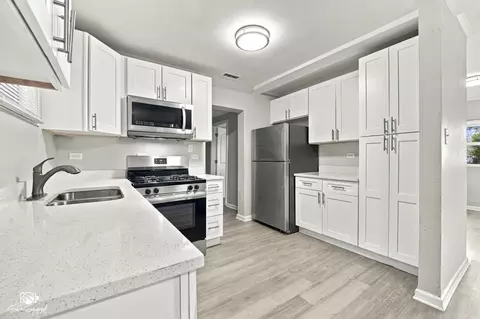 Kitchen - 16236 Spaulding Ave, Markham, IL 60428 photo 1 of 2