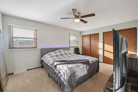 Bedroom - 532 Shenandoah Trl, Elgin, IL 60123 photo 2 of 3