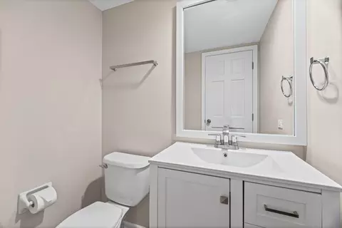 Bath - 1301 Filly Ln, Bartlett, IL 60103 photo 1 of 3