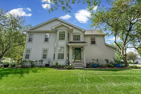 Exterior - 1301 Filly Ln, Bartlett, IL 60103 photo 2 of 3