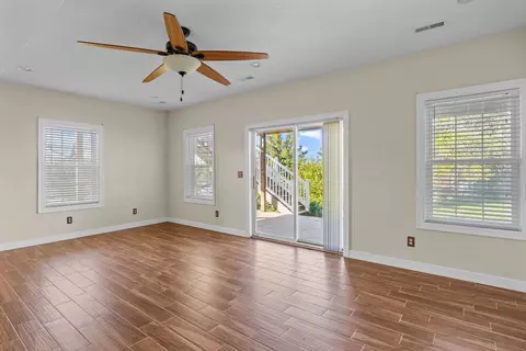 Living - 237 Cedar Ln, Sherrard, IL 61281 photo 5 of 6