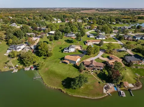 View/Area - 237 Cedar Ln, Sherrard, IL 61281 photo 6 of 13