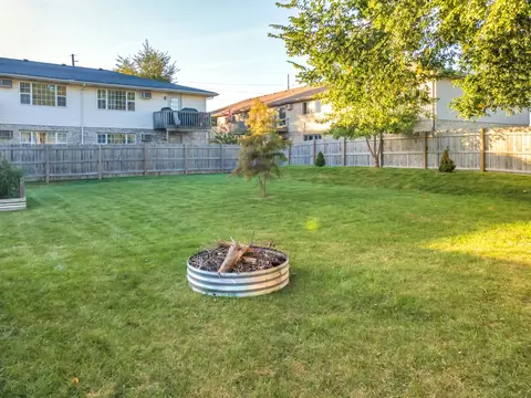 Exterior - 123 E First St, Manteno, IL 60950 photo 5 of 5