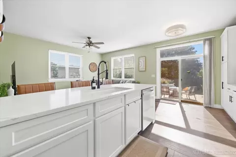 Kitchen - 721 Periwinkle Ln, Aurora, IL 60504 photo 3 of 3
