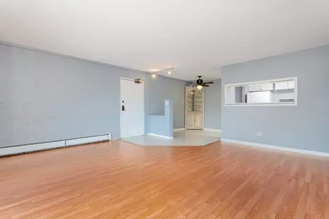 Living - 208 E Bailey Rd E #K, Naperville, IL 60565 photo 1 of 2