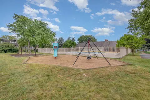 Other - 208 E Bailey Rd E #K, Naperville, IL 60565 photo 3 of 4