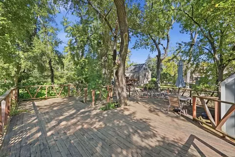 Exterior - 3905 Custer Ave, Lyons, IL 60534 photo 9 of 12