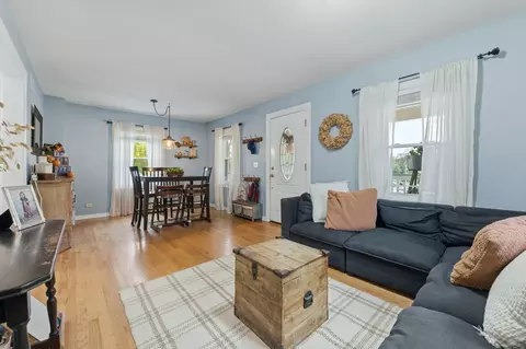 Living - 1206 Avery Ave, Wheaton, IL 60187 photo 1 of 1