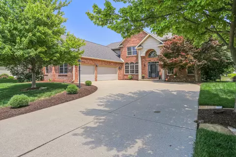2516 Pinehurst Dr, Champaign, IL 61822