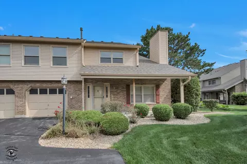 9327 Bradford Ln, Orland Park, IL 60462