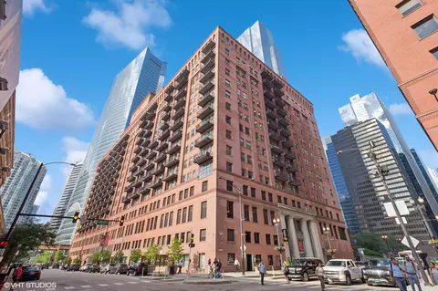 165 N Canal St #1007, Chicago, IL 60606