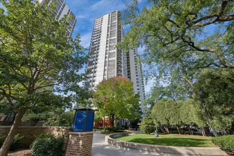 1360 N Sandburg Ter #1405C, Chicago, IL 60610