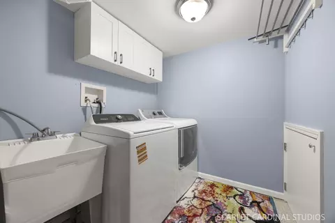 Other - 913 Wheaton Oaks Dr, Wheaton, IL 60187 photo 4 of 5