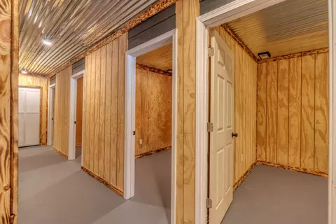 Entry Way - 305 E Jefferson Ave, Nason, IL 62816 photo 3 of 4