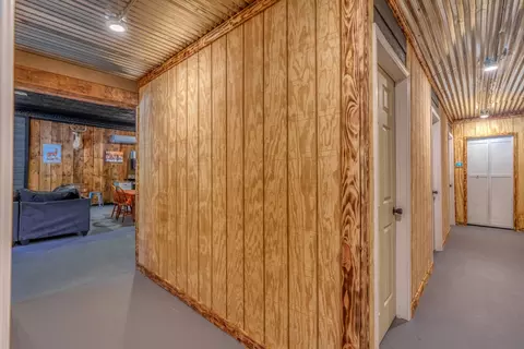 Entry Way - 305 E Jefferson Ave, Nason, IL 62816 photo 4 of 4