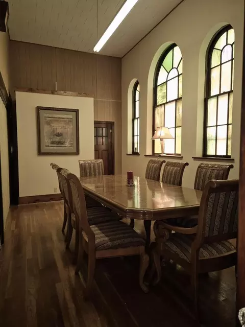 Dining - 190 E Grove St, Sheldon, IL 60966 photo 1 of 1