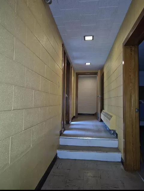 Entry Way - 190 E Grove St, Sheldon, IL 60966 photo 1 of 1