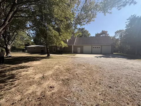 Exterior - 14052 Summer Rd, Benton, IL 62812 photo 9 of 9