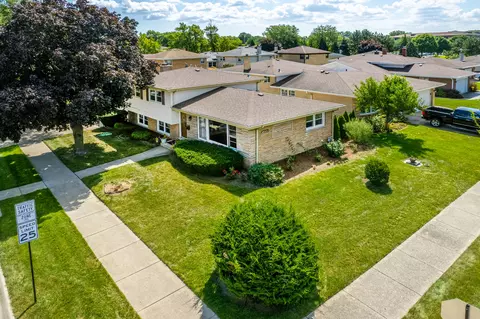 View/Area - 8157 N Root Ct, Niles, IL 60714 photo 1 of 5