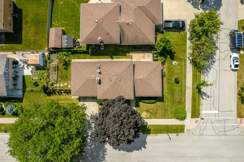 View/Area - 8157 N Root Ct, Niles, IL 60714 photo 5 of 5