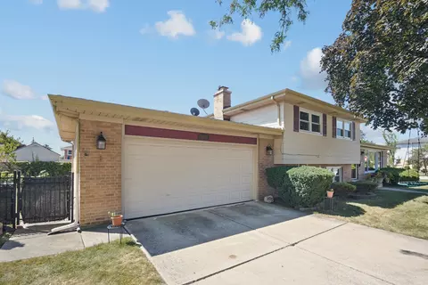 Other - 8157 N Root Ct, Niles, IL 60714 photo 2 of 9