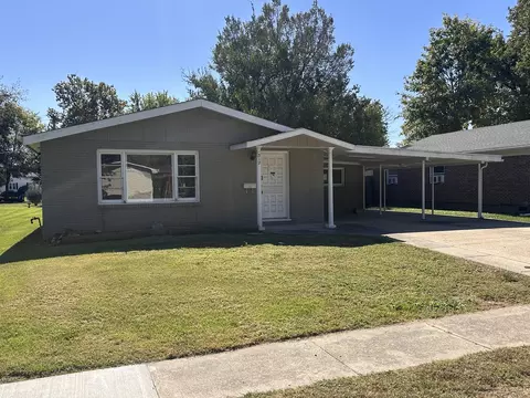 312 E Lindell St, West Frankfort, IL 62896