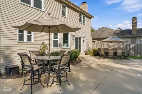 Exterior - 1200 Prairie Dr, Algonquin, IL 60102 photo 5 of 11
