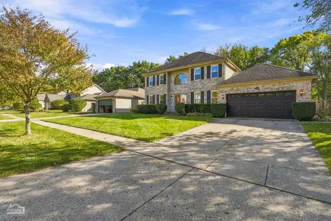 Exterior - 1200 Prairie Dr, Algonquin, IL 60102 photo 11 of 11