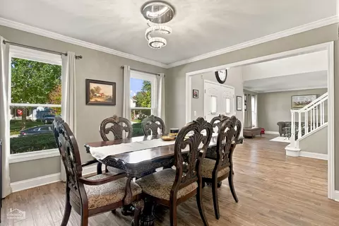 Dining - 1200 Prairie Dr, Algonquin, IL 60102 photo 1 of 3
