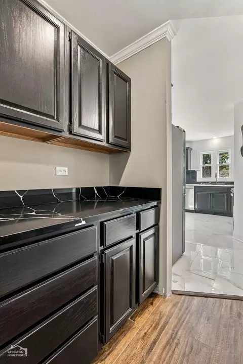 Kitchen - 1200 Prairie Dr, Algonquin, IL 60102 photo 1 of 5