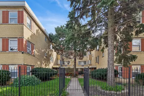 7315 N Oakley Ave #2A, Chicago, IL 60645