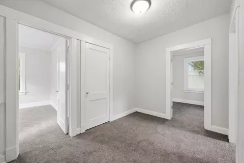 Entry Way - 602 Whitley Ave, Joliet, IL 60433 photo 4 of 4